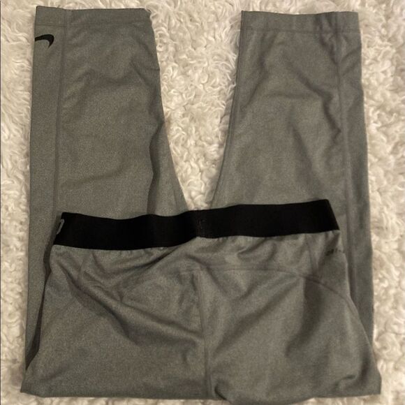 Nike Activewear gray leggings  Small - Picture 5 of 7